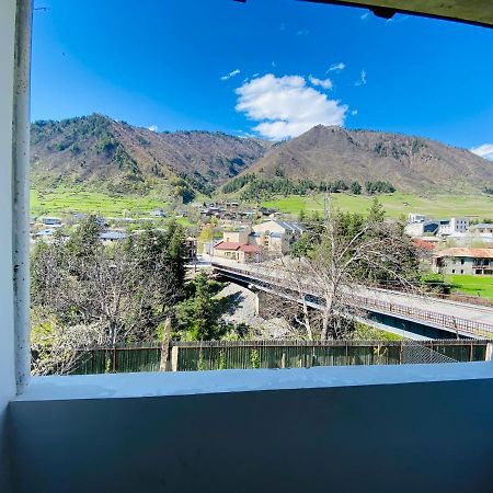 Guesthouse Alpenrose เมสเตีย ภายนอก รูปภาพ