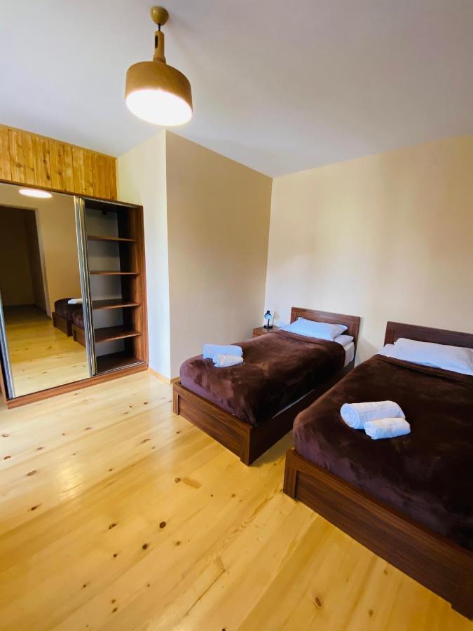 Guesthouse Alpenrose เมสเตีย ภายนอก รูปภาพ