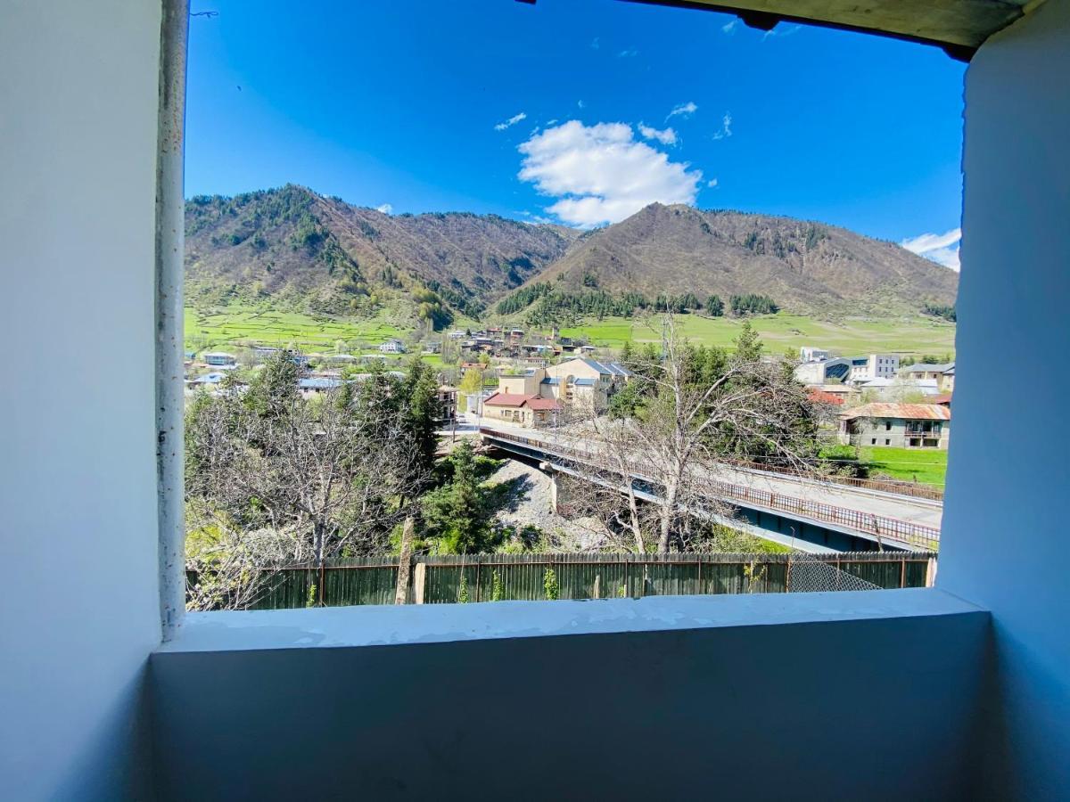 Guesthouse Alpenrose เมสเตีย ภายนอก รูปภาพ
