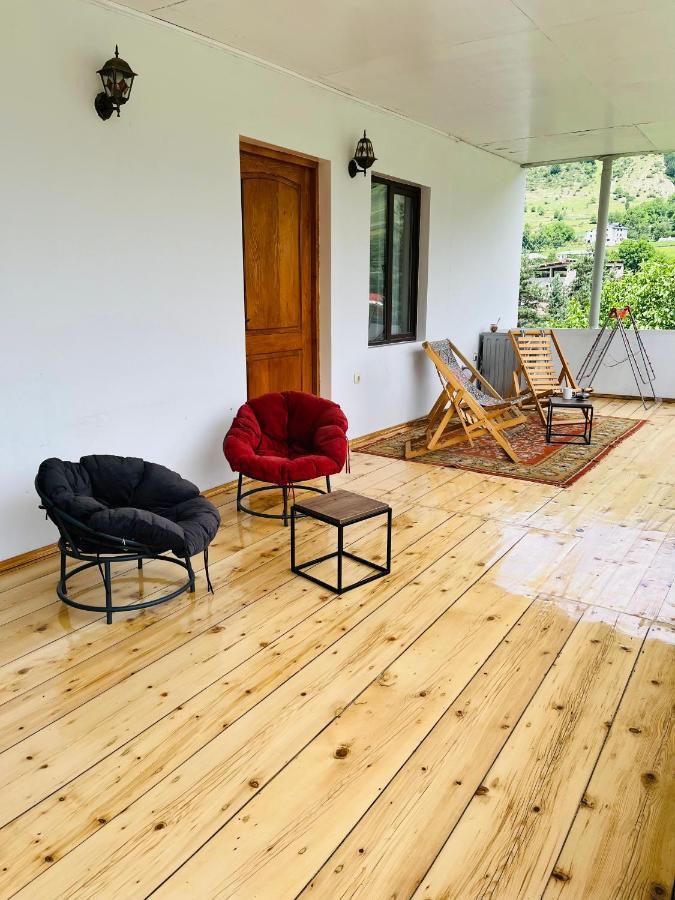 Guesthouse Alpenrose เมสเตีย ภายนอก รูปภาพ