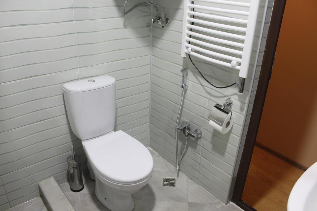 Guesthouse Alpenrose เมสเตีย ภายนอก รูปภาพ